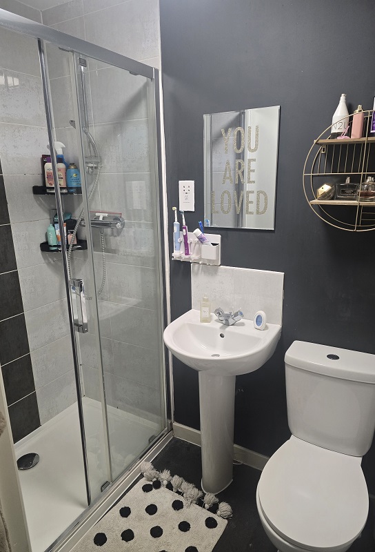 16 Romney Way – 3 Bed House – 35% Share