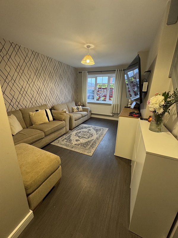 18 Wheelbarrow Way – 2 Bed House – 40% Share