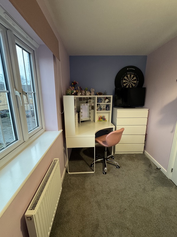 18 Wheelbarrow Way – 2 Bed House – 40% Share