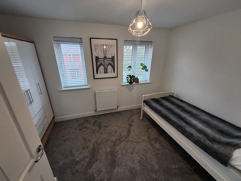 5 Satchwell Walk – 2 Bed House – 30% Share