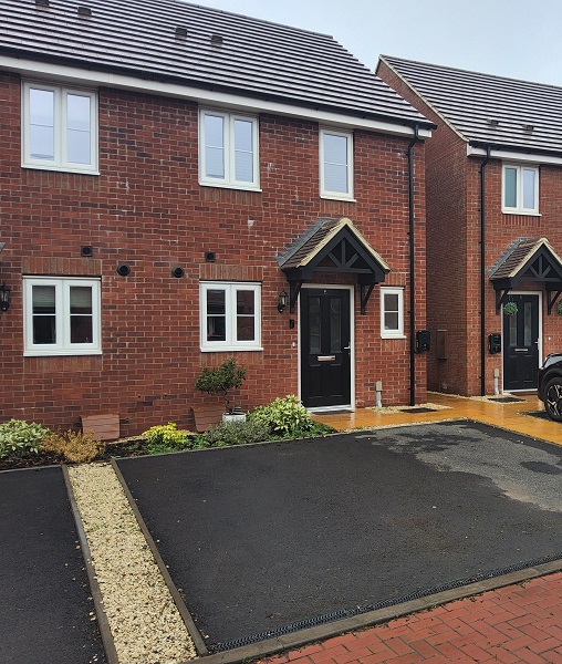 5 Satchwell Walk – 2 Bed House – 30% Share
