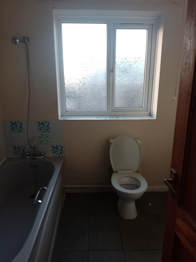 6 Ploughmans Close – 3 Bed House – 50% Share