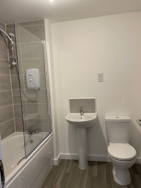 5 Paradise Way – 3 Bed House – 35% Share