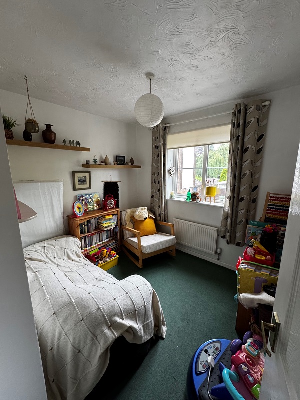 33 Chichester Close – 3 Bed House – 50% Share