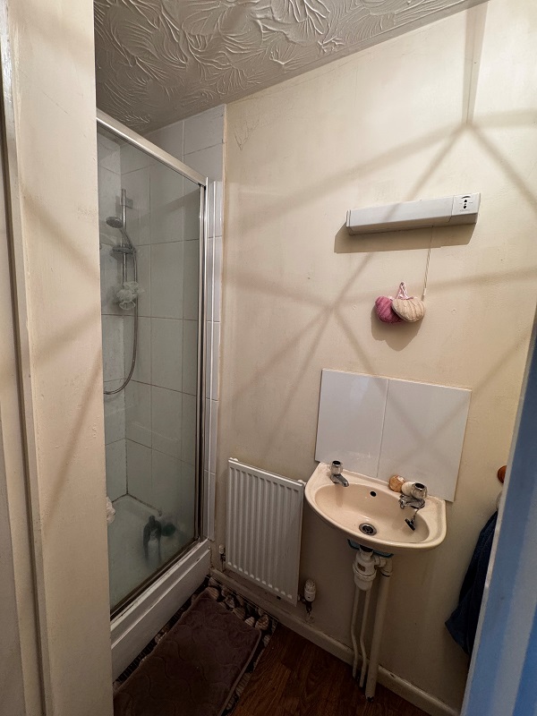 33 Chichester Close – 3 Bed House – 50% Share