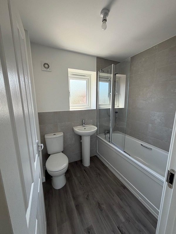 4 Giles Court Jones Road – 3 Bed House – 40% Share