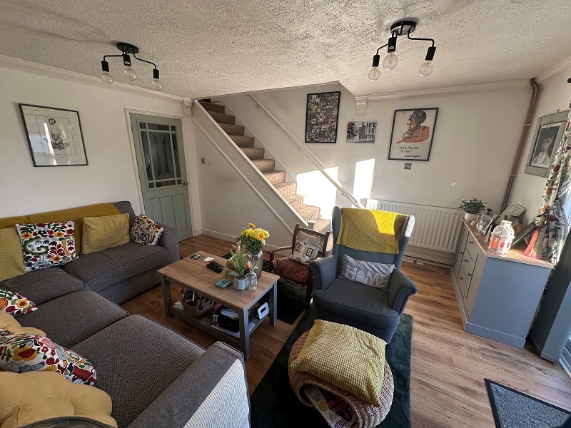 7 Lea Walk – 2 Bed House – 25% Share