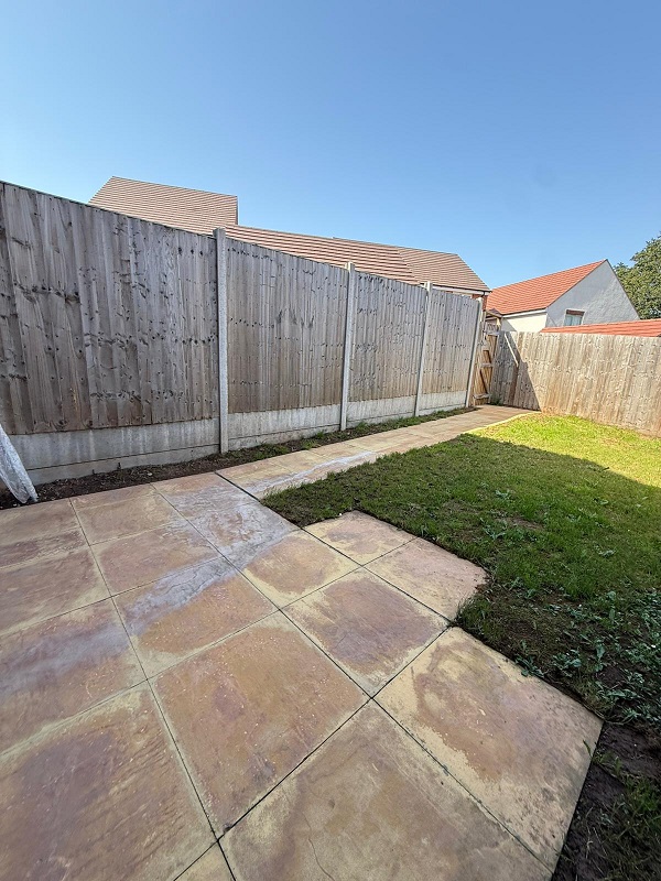 9 Millers Walk – 2 Bed House – 40% Share