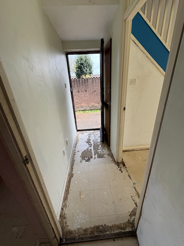 17 Lea Walk – 2 Bed House – 50% Share