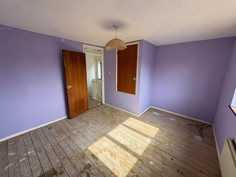 17 Lea Walk – 2 Bed House – 50% Share