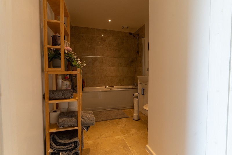 23 Amethyst Court, 2 Stone Road – 2 Bed Apartment