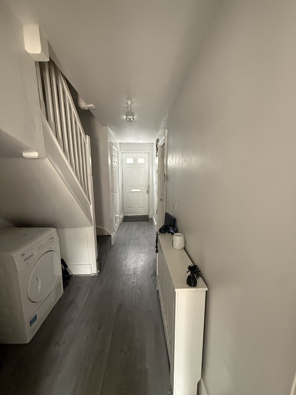 9 Parklands Avenue – 4 Bed House – 50% Share