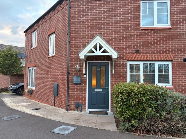 36 New Meadow Close – 3 Bed House – 35% Share