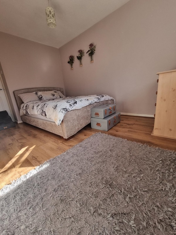 42 Byfield Rise – 2 Bed House – 50% Share