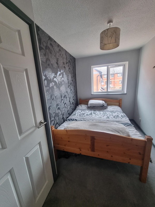 42 Byfield Rise – 2 Bed House – 50% Share