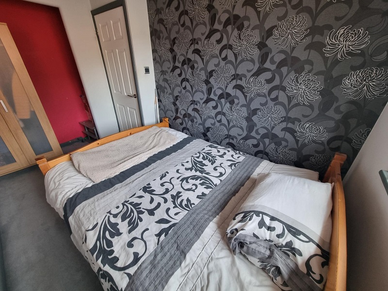 42 Byfield Rise – 2 Bed House – 50% Share