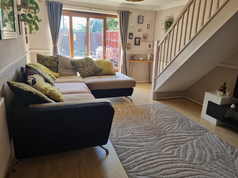 42 Byfield Rise – 2 Bed House – 50% Share