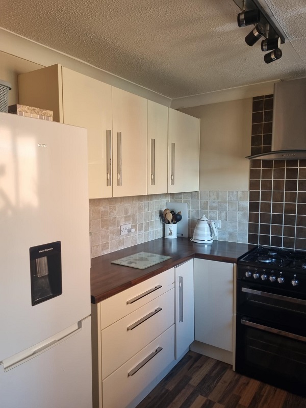 42 Byfield Rise – 2 Bed House – 50% Share